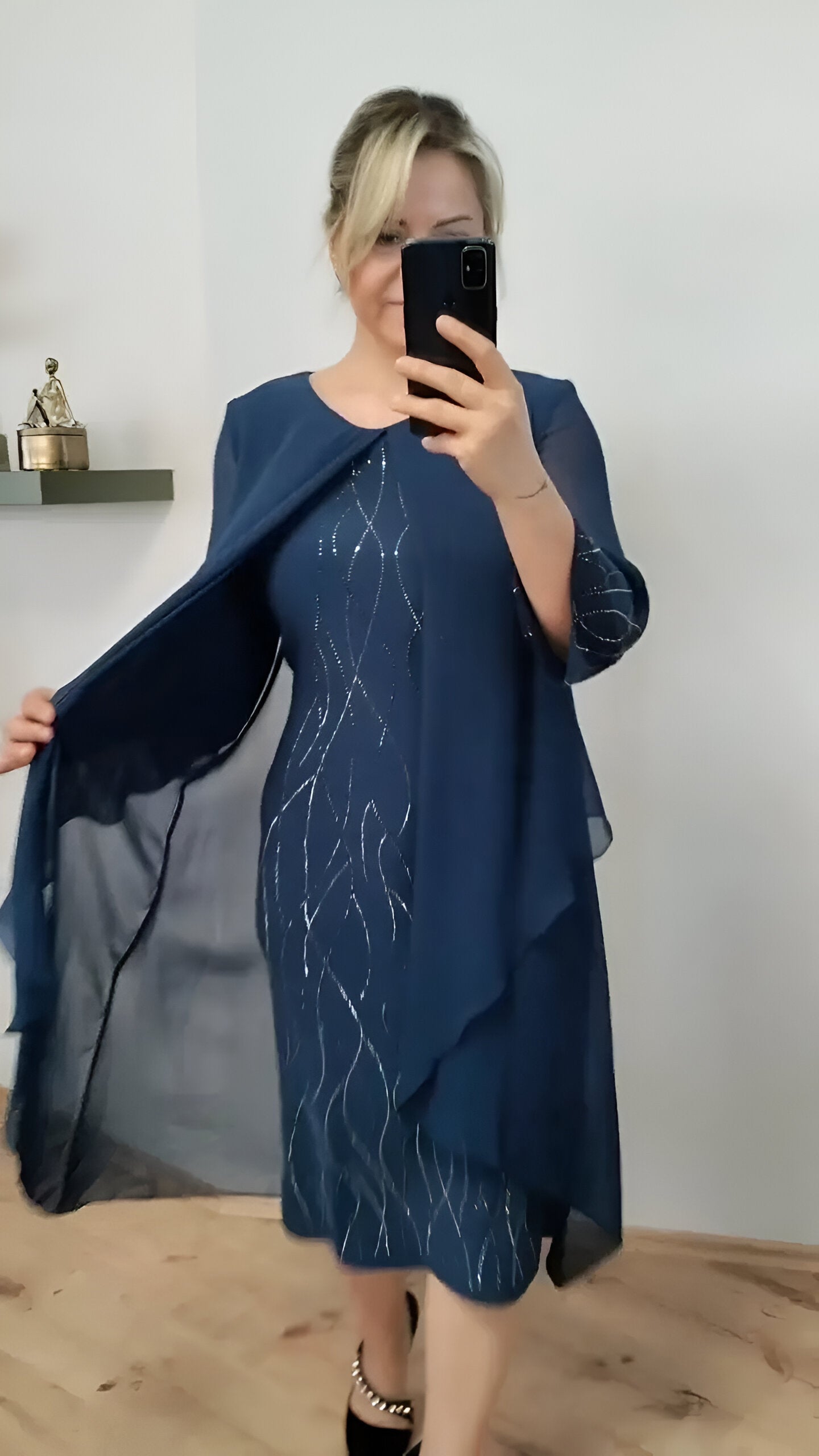 Claudia™ - Robe fluide et élégante avec superposition